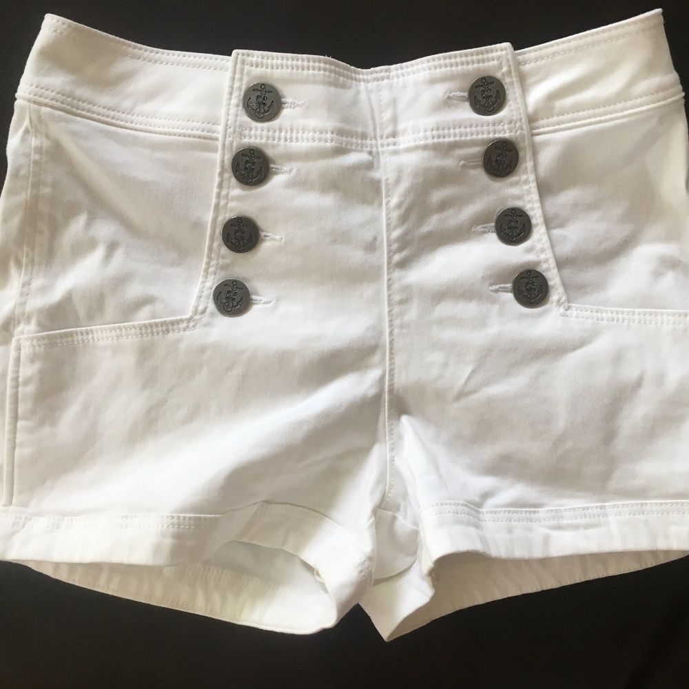 Size 4 white Express sailor shorts